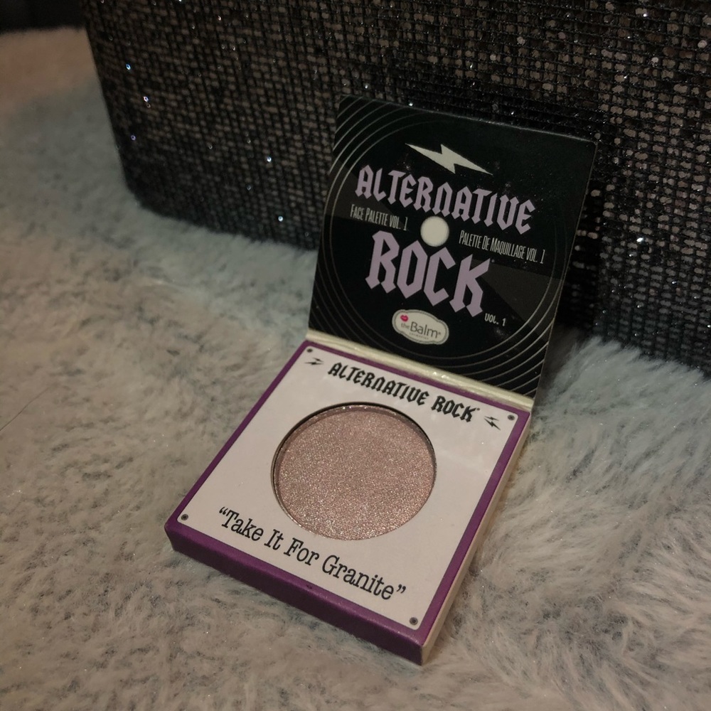 theBalm eyeshadow